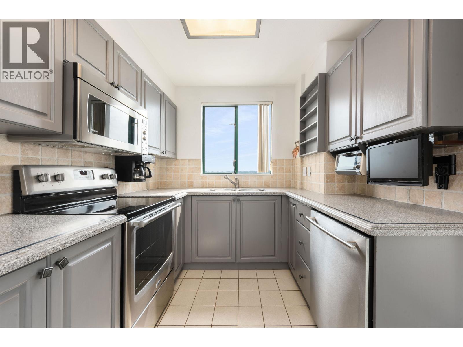 1602 420 Carnarvon Street, New Westminster, British Columbia  V3L 5P1 - Photo 8 - R3068483