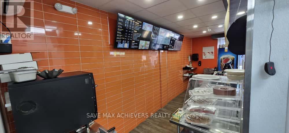 497 Dundas Street, Woodstock, Ontario  N4S 1C3 - Photo 9 - X12552356