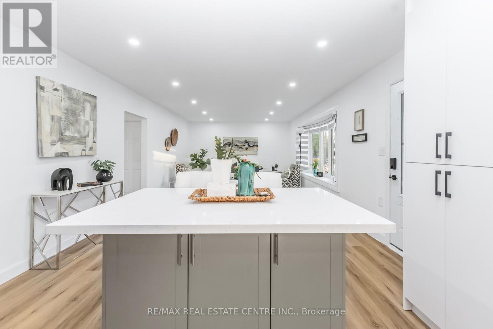 959 Mohawk Road E, Hamilton, Ontario  L8T 2R9 - Photo 13 - X12557018