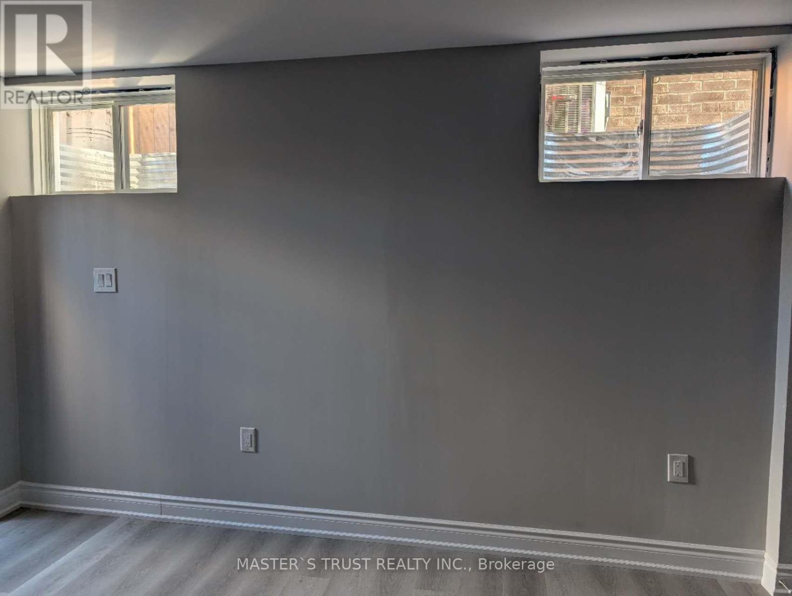 100 Kirvan Drive, Guelph, Ontario  N1G 0G2 - Photo 4 - X12557024