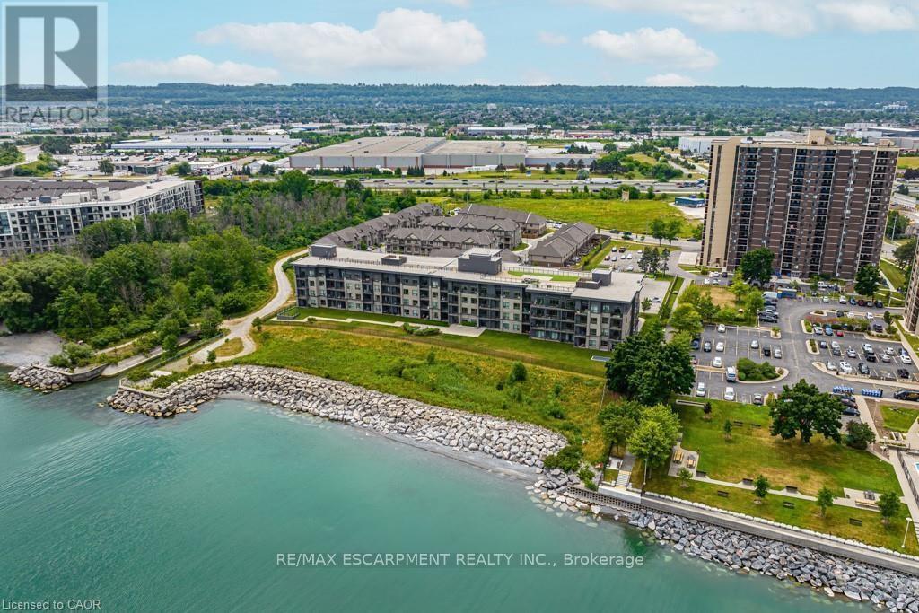 321 - 35 SOUTHSHORE CRESCENT, Hamilton, Ontario