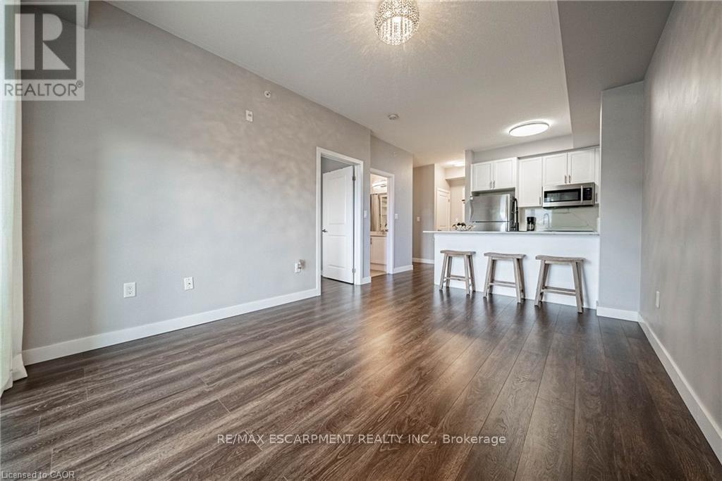 321 - 35 Southshore Crescent, Hamilton, Ontario  L8E 0J2 - Photo 13 - X12557034