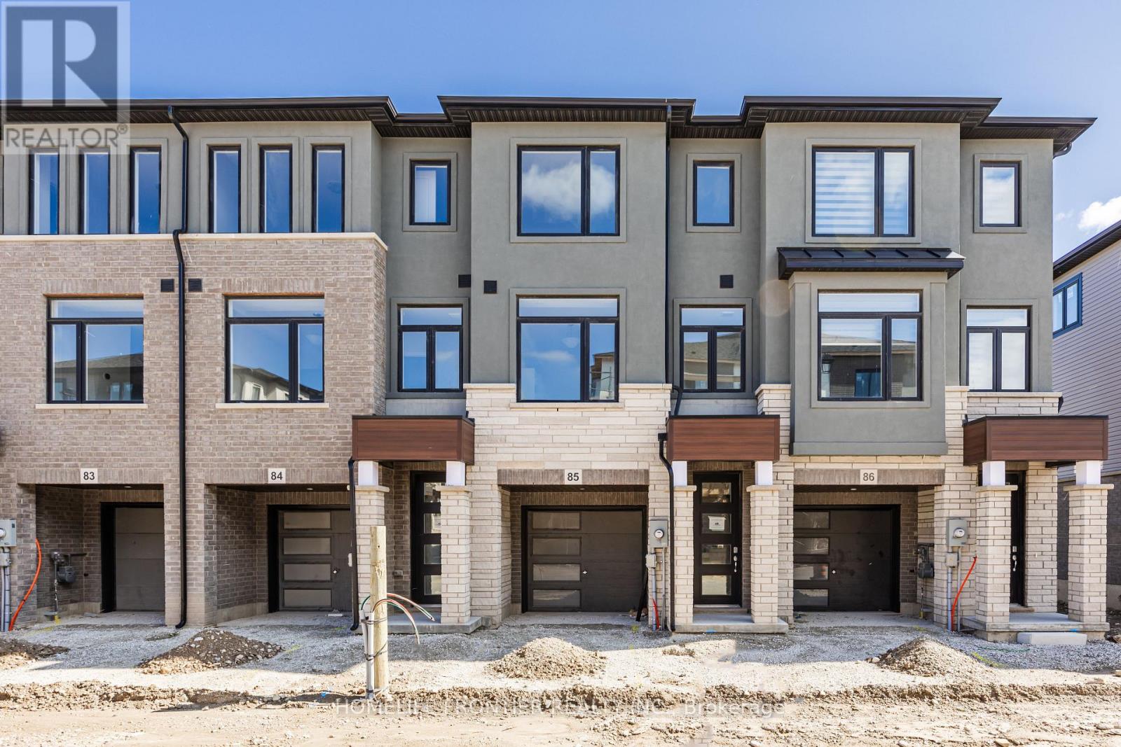 85 - 155 EQUESTRIAN WAY, Cambridge, Ontario