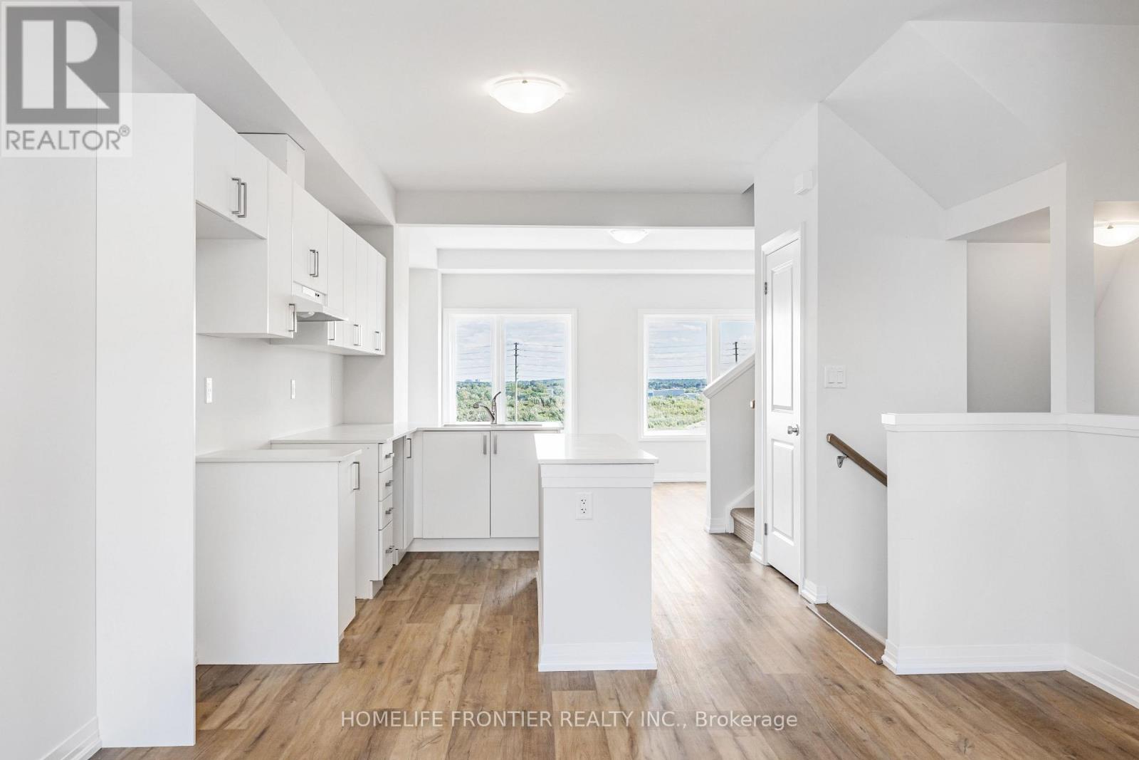 85 - 155 Equestrian Way, Cambridge, Ontario  N3E 0E8 - Photo 15 - X12557064