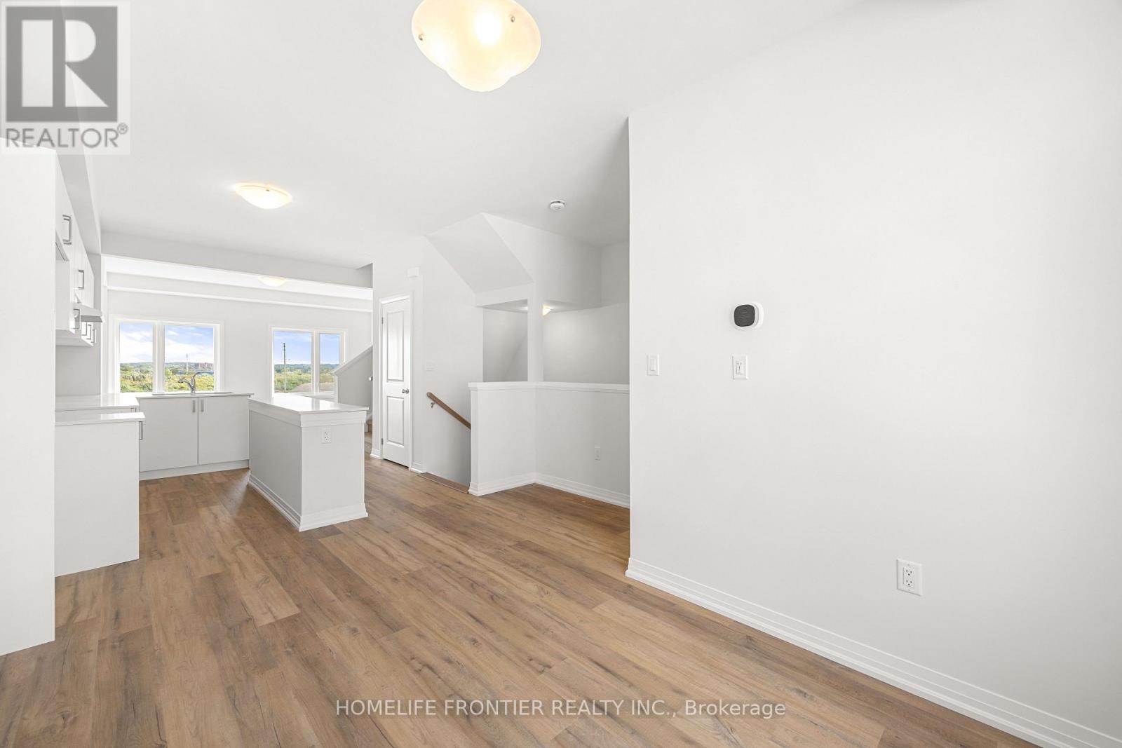 85 - 155 Equestrian Way, Cambridge, Ontario  N3E 0E8 - Photo 17 - X12557064