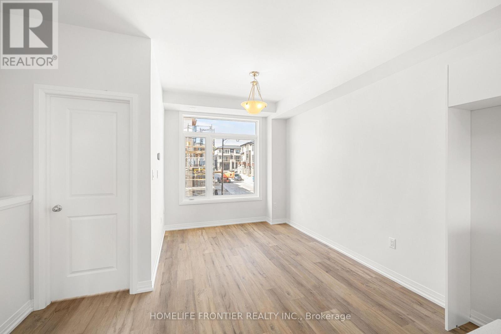 85 - 155 Equestrian Way, Cambridge, Ontario  N3E 0E8 - Photo 18 - X12557064