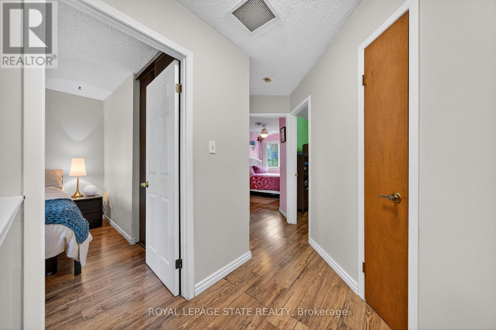 83 Fonthill Road, Hamilton, Ontario  L9C 6T1 - Photo 17 - X12557096