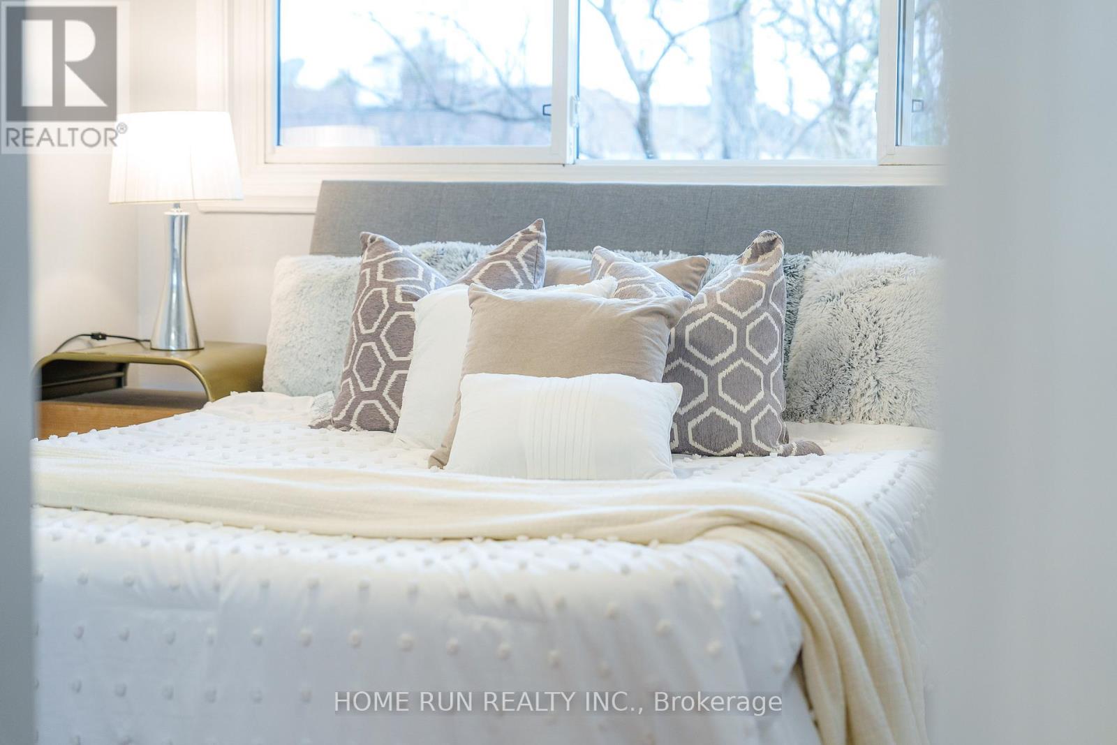 376 Britannia Road, Ottawa, Ontario K2B 5X8 - Photo 10 - X12557128