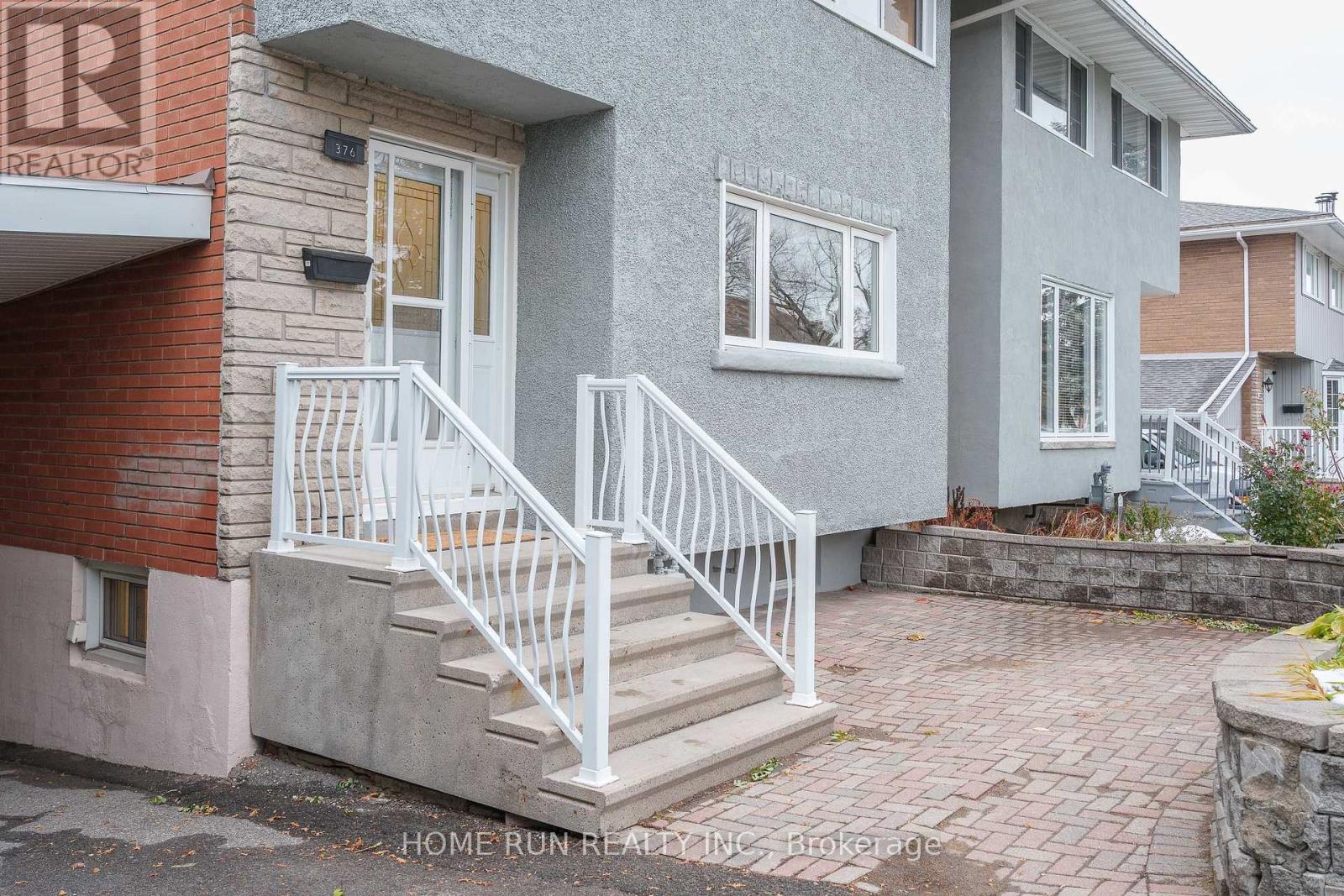 376 Britannia Road, Ottawa, Ontario K2B 5X8 - Photo 3 - X12557128