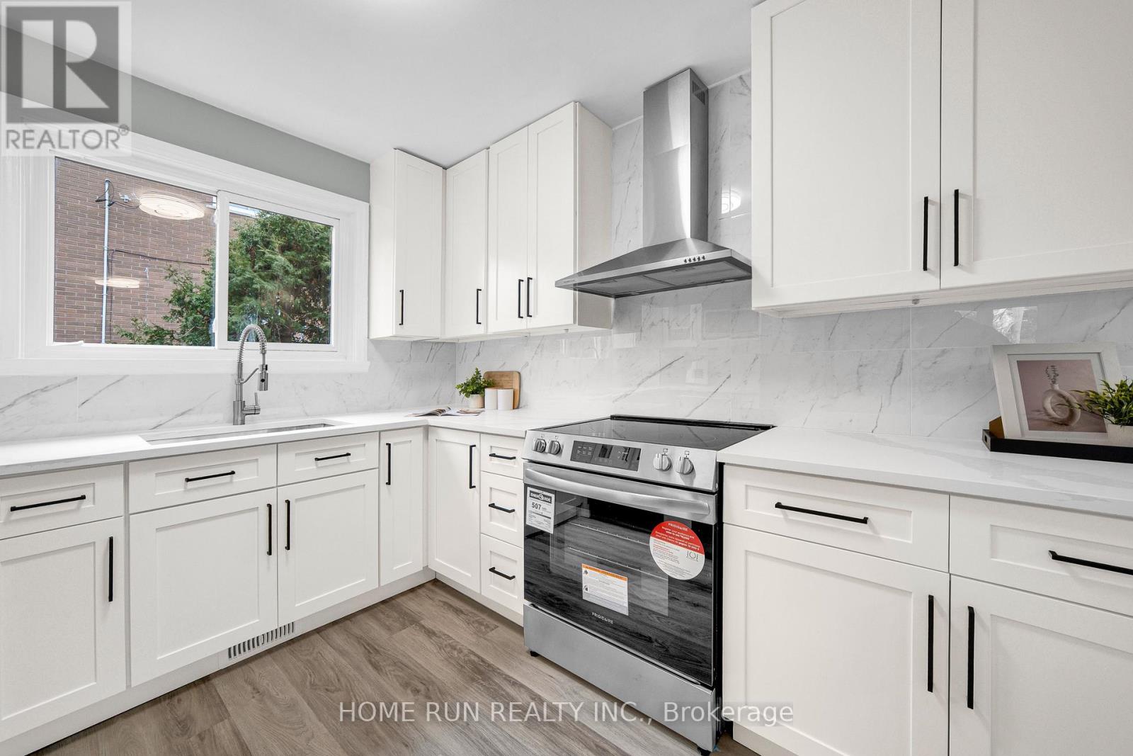 376 Britannia Road, Ottawa, Ontario K2B 5X8 - Photo 34 - X12557128