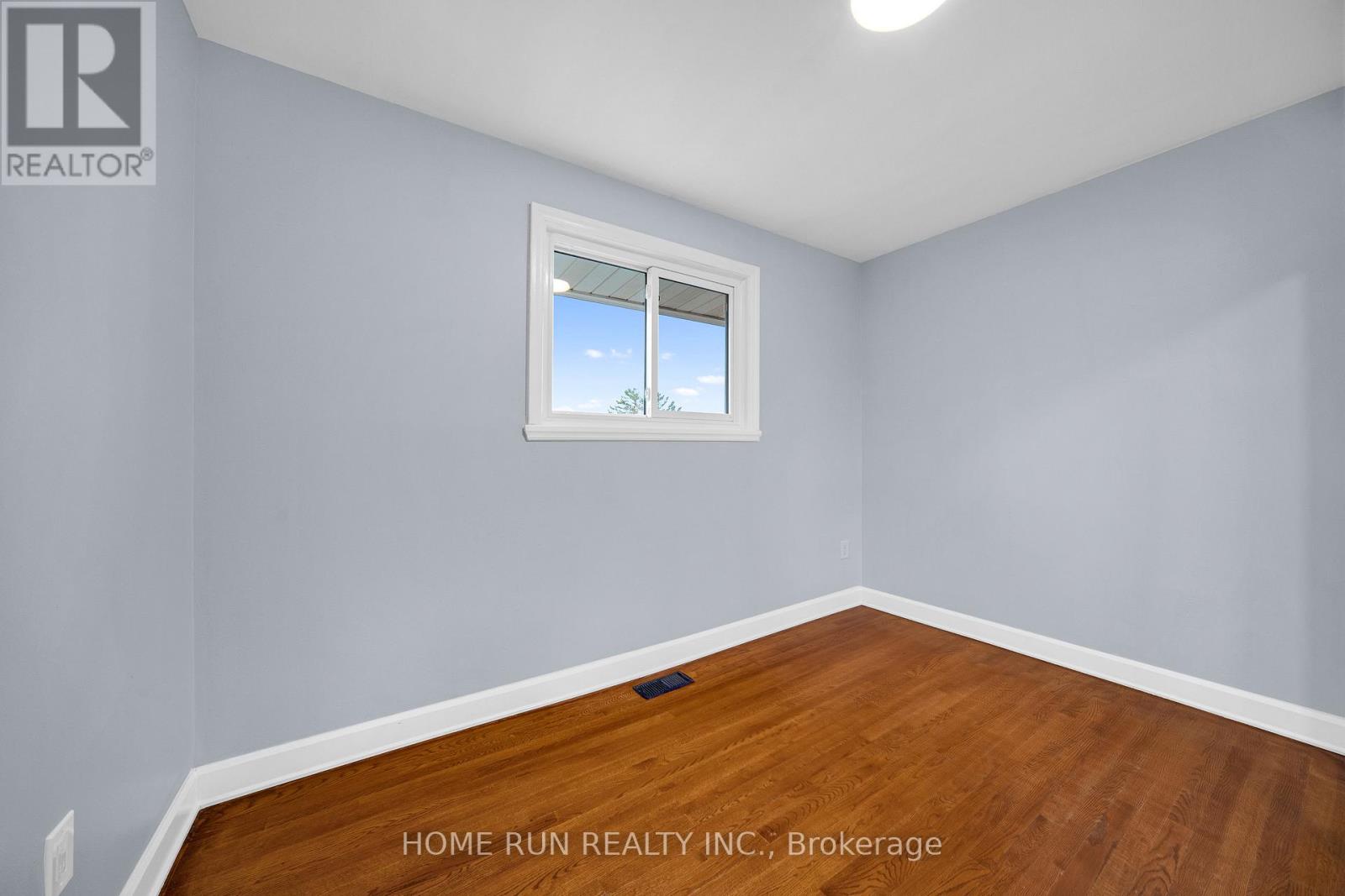 376 Britannia Road, Ottawa, Ontario K2B 5X8 - Photo 40 - X12557128