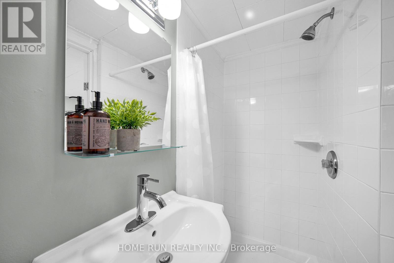 376 Britannia Road, Ottawa, Ontario K2B 5X8 - Photo 50 - X12557128