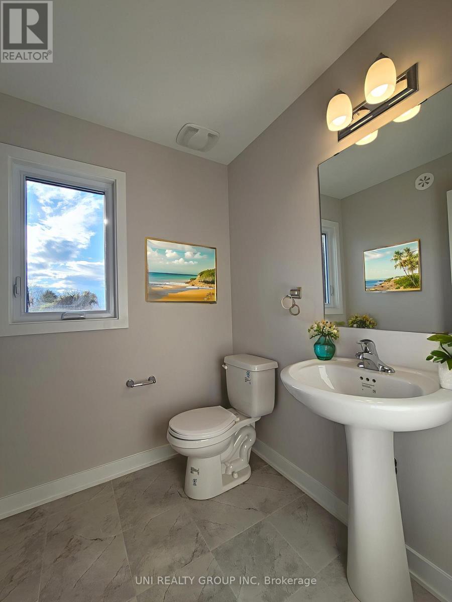 702 Mishi Private, Ottawa, Ontario K1K 5C5 - Photo 17 - X12557132