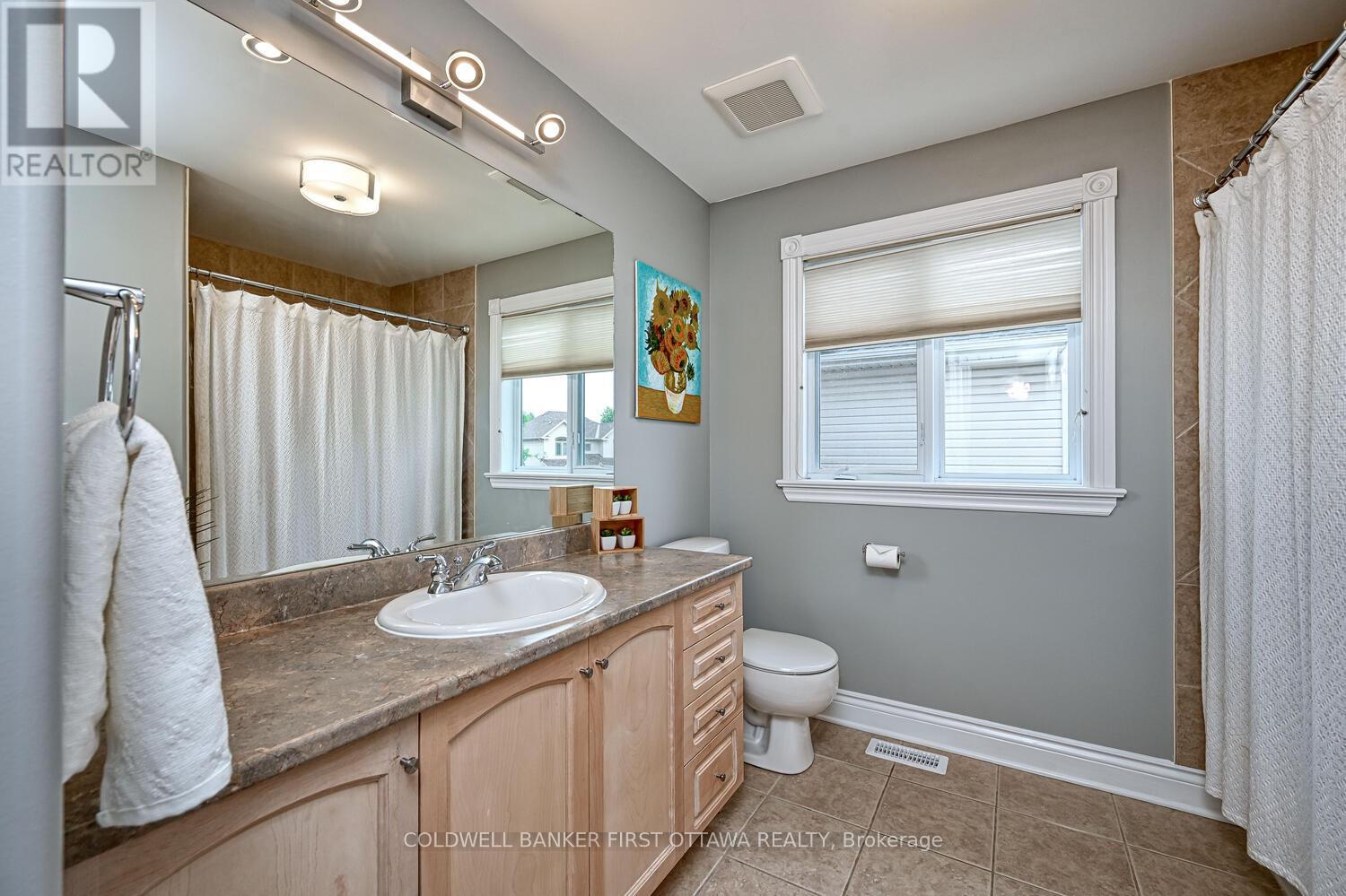 105 Sirocco Crescent, Ottawa, Ontario  K2S 2C9 - Photo 31 - X12557134