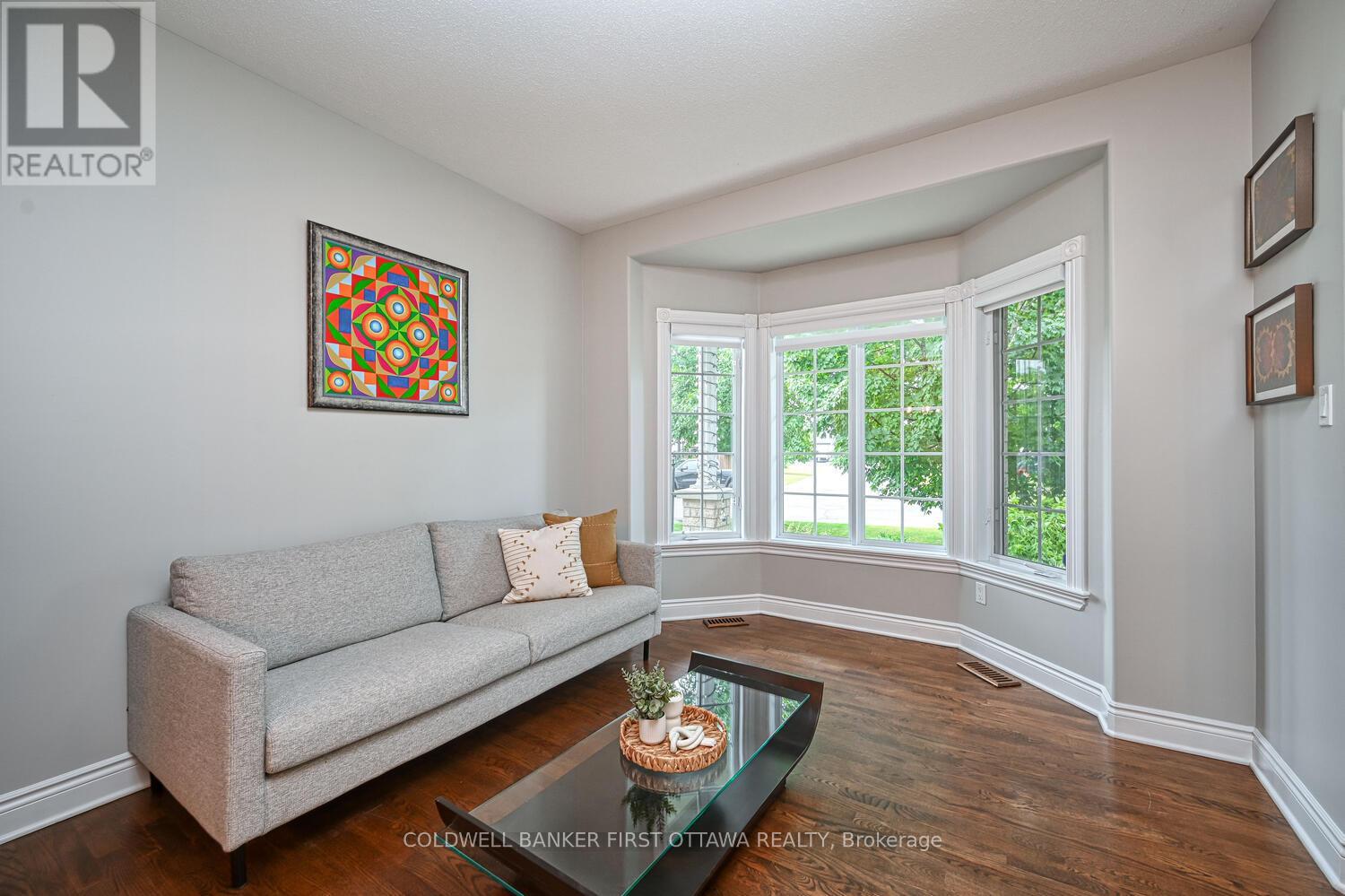 105 Sirocco Crescent, Ottawa, Ontario  K2S 2C9 - Photo 4 - X12557134