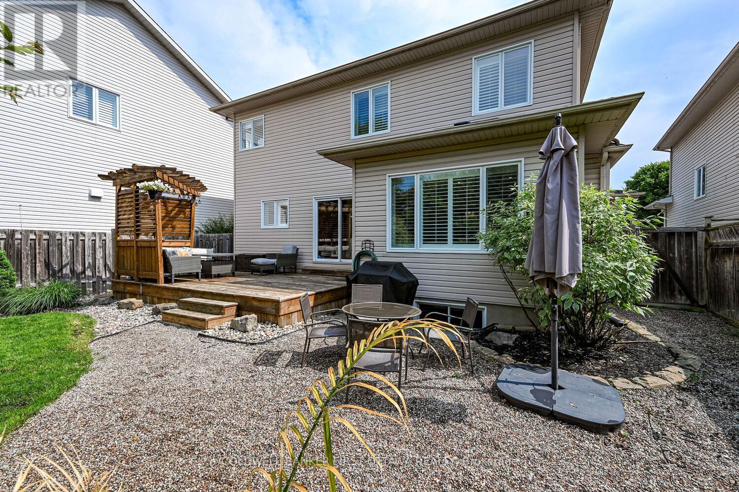 105 Sirocco Crescent, Ottawa, Ontario  K2S 2C9 - Photo 48 - X12557134