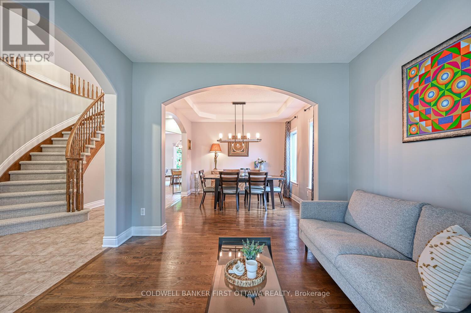 105 Sirocco Crescent, Ottawa, Ontario  K2S 2C9 - Photo 5 - X12557134