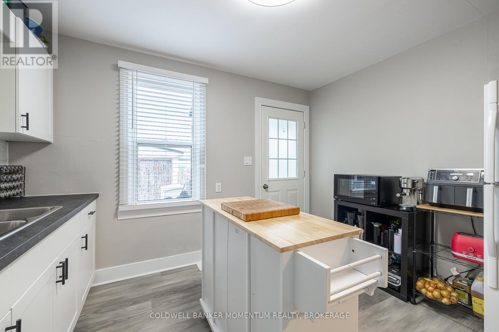 46 Harold Avenue, Welland, Ontario  L3B 1J5 - Photo 8 - X12557114