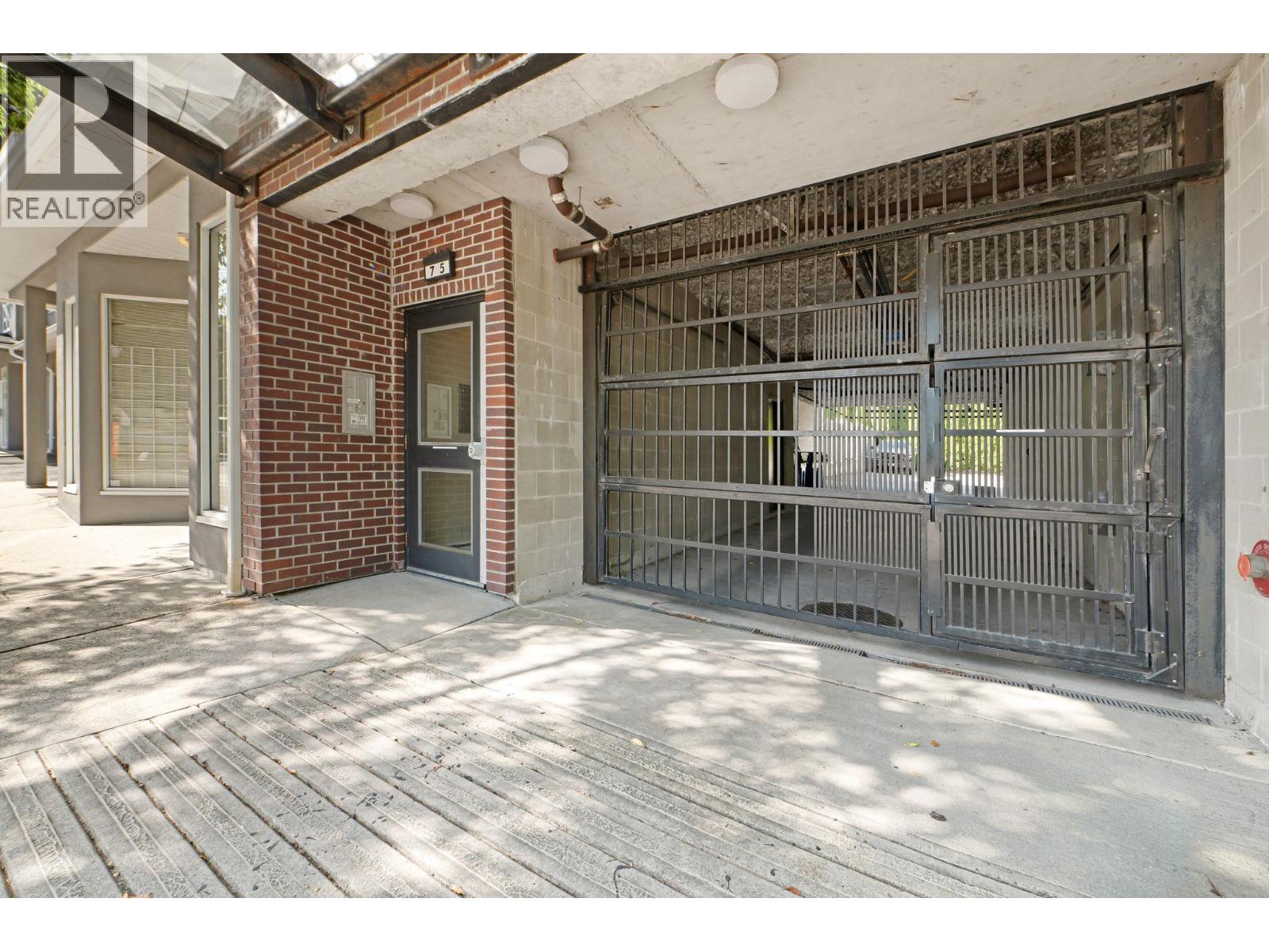 201 75 N Renfrew Street, Vancouver, British Columbia  V5K 3N6 - Photo 4 - R3068551