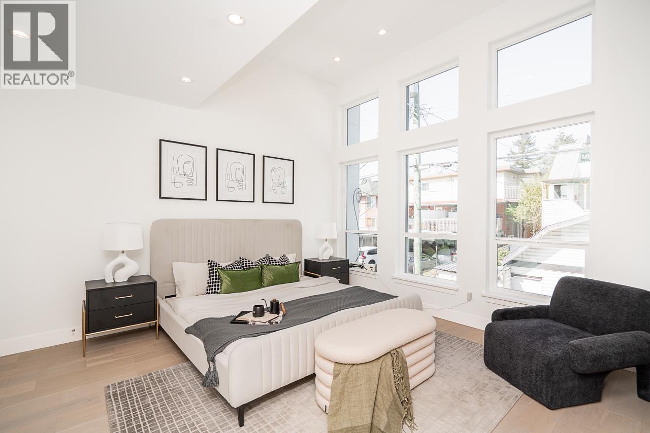 2 434 E 1st Street, North Vancouver, British Columbia  V7L 1B7 - Photo 10 - R3068566