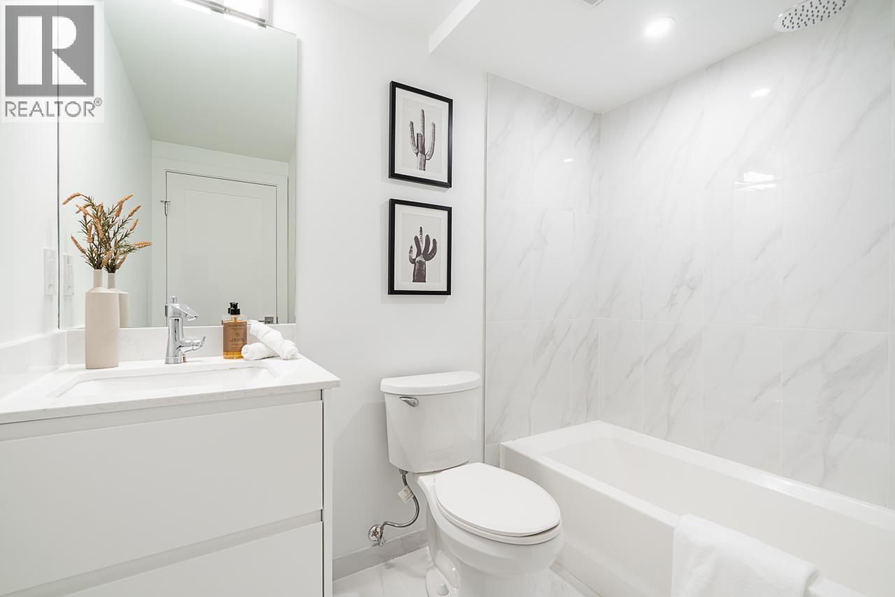 2 434 E 1st Street, North Vancouver, British Columbia  V7L 1B7 - Photo 32 - R3068566