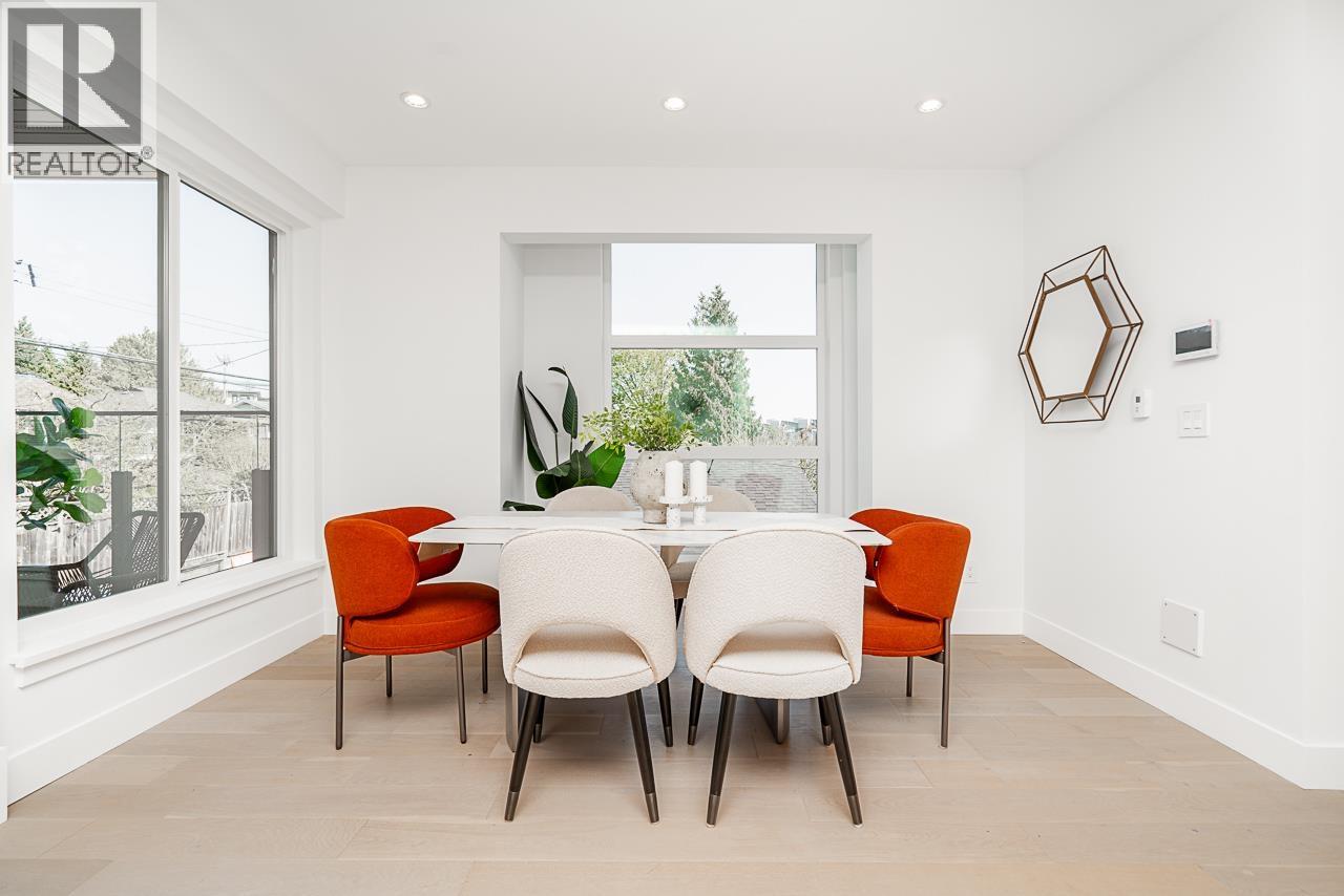 2 434 E 1st Street, North Vancouver, British Columbia  V7L 1B7 - Photo 5 - R3068566