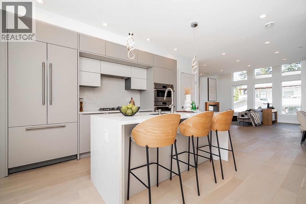 2 434 E 1st Street, North Vancouver, British Columbia  V7L 1B7 - Photo 9 - R3068566