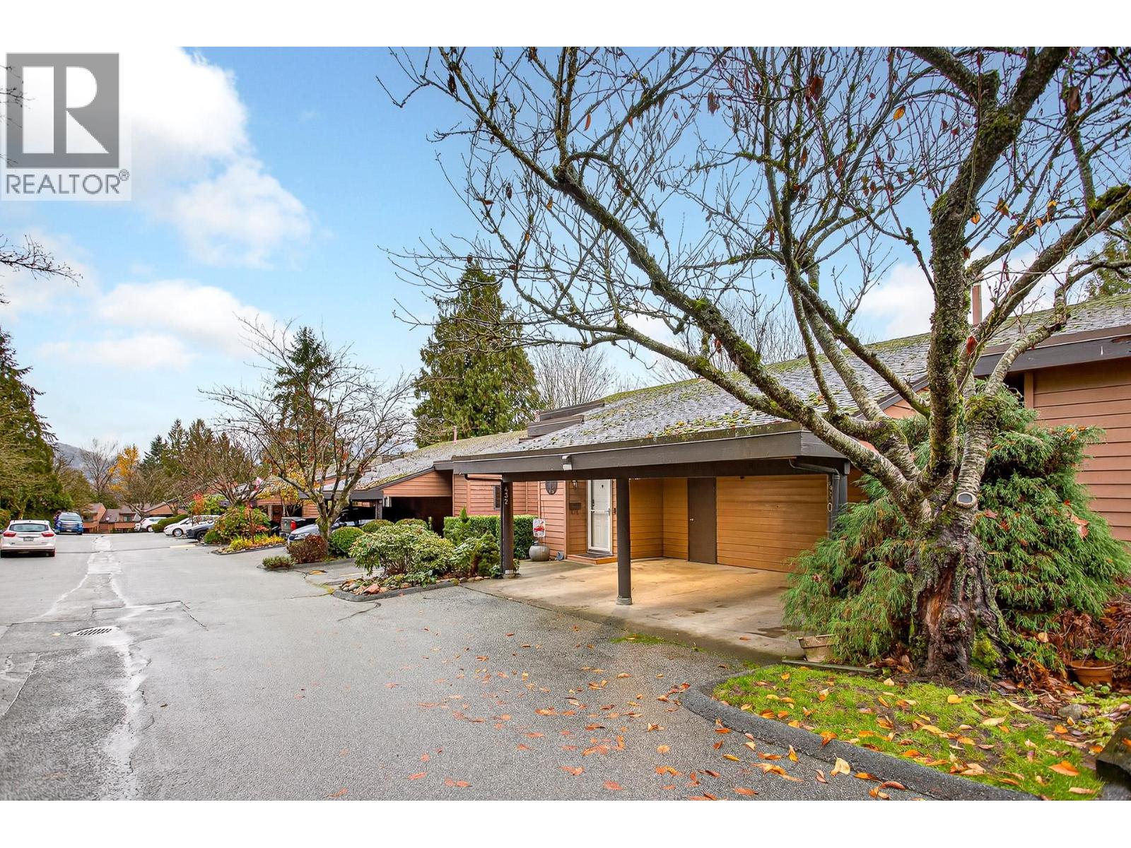 432 CARDIFF WAY, Port Moody, British Columbia