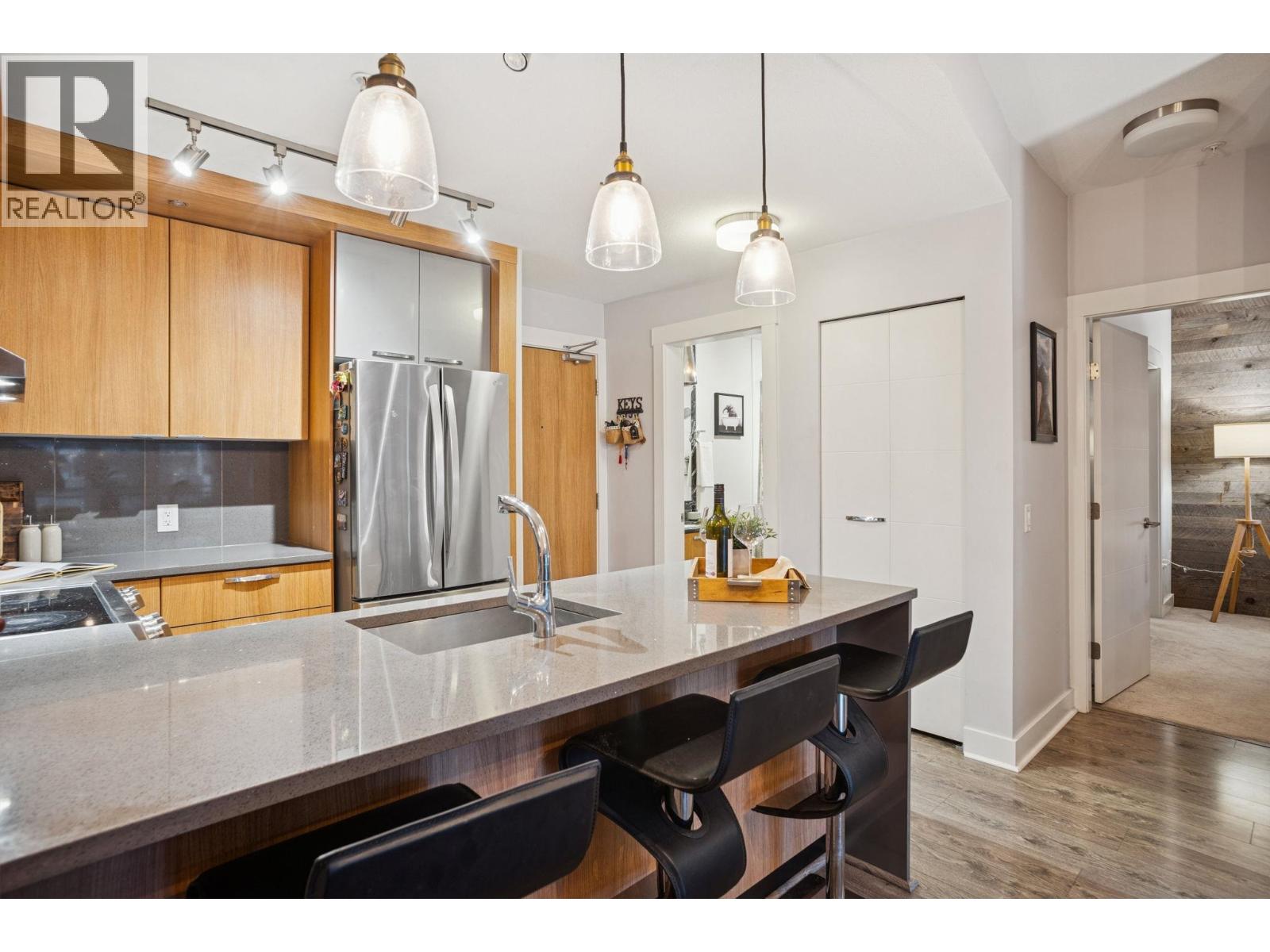 303 733 W 14 Street, North Vancouver, British Columbia  V7M 0C6 - Photo 12 - R3068593