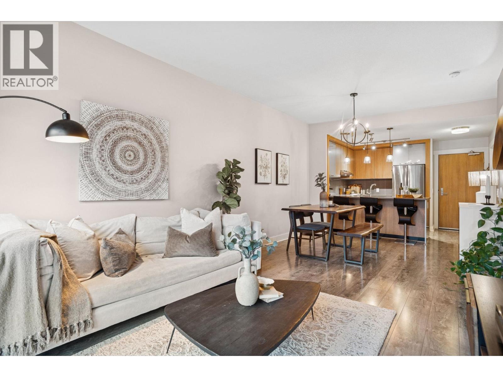 303 733 W 14 Street, North Vancouver, British Columbia  V7M 0C6 - Photo 7 - R3068593