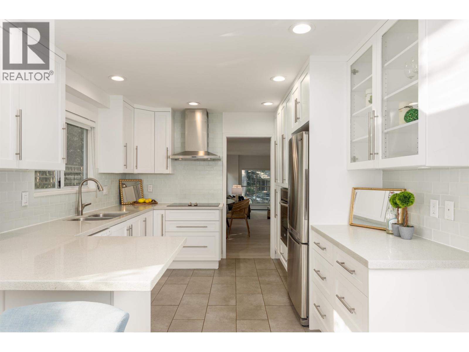 3330 W 21st Avenue, Vancouver, British Columbia V6S 1G7 - Photo 12 - R3068573