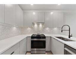 418 13258 105 AVENUE, Surrey, British Columbia