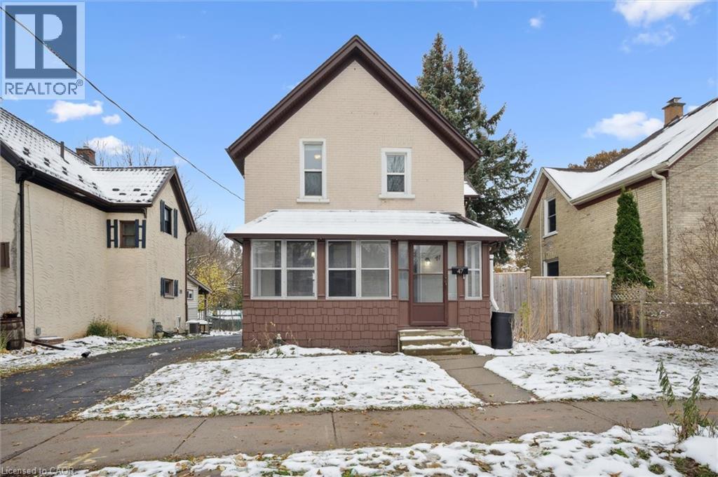 47 Krug Street, Kitchener, Ontario  N2H 2X5 - Photo 2 - 40787218