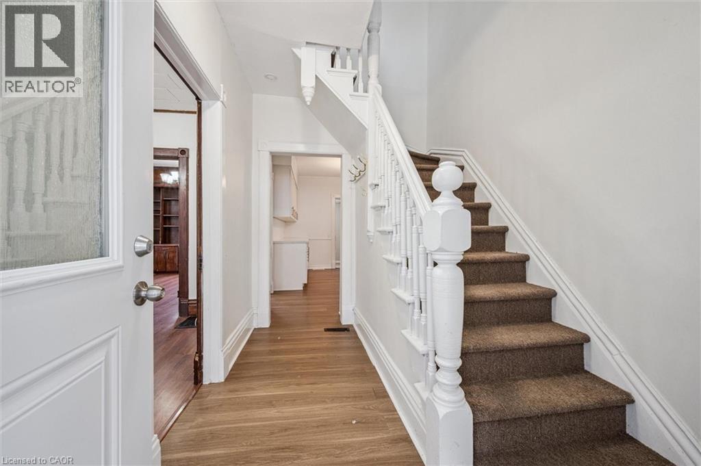 47 Krug Street, Kitchener, Ontario  N2H 2X5 - Photo 6 - 40787218