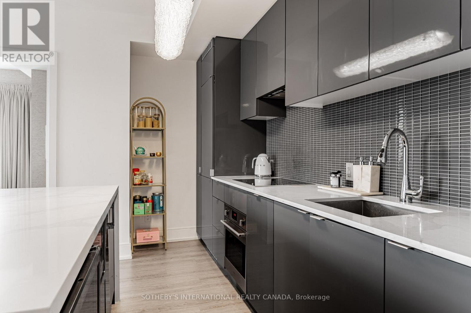 4511 - 7 Grenville Street, Toronto, Ontario  M4Y 0E9 - Photo 5 - C12557138