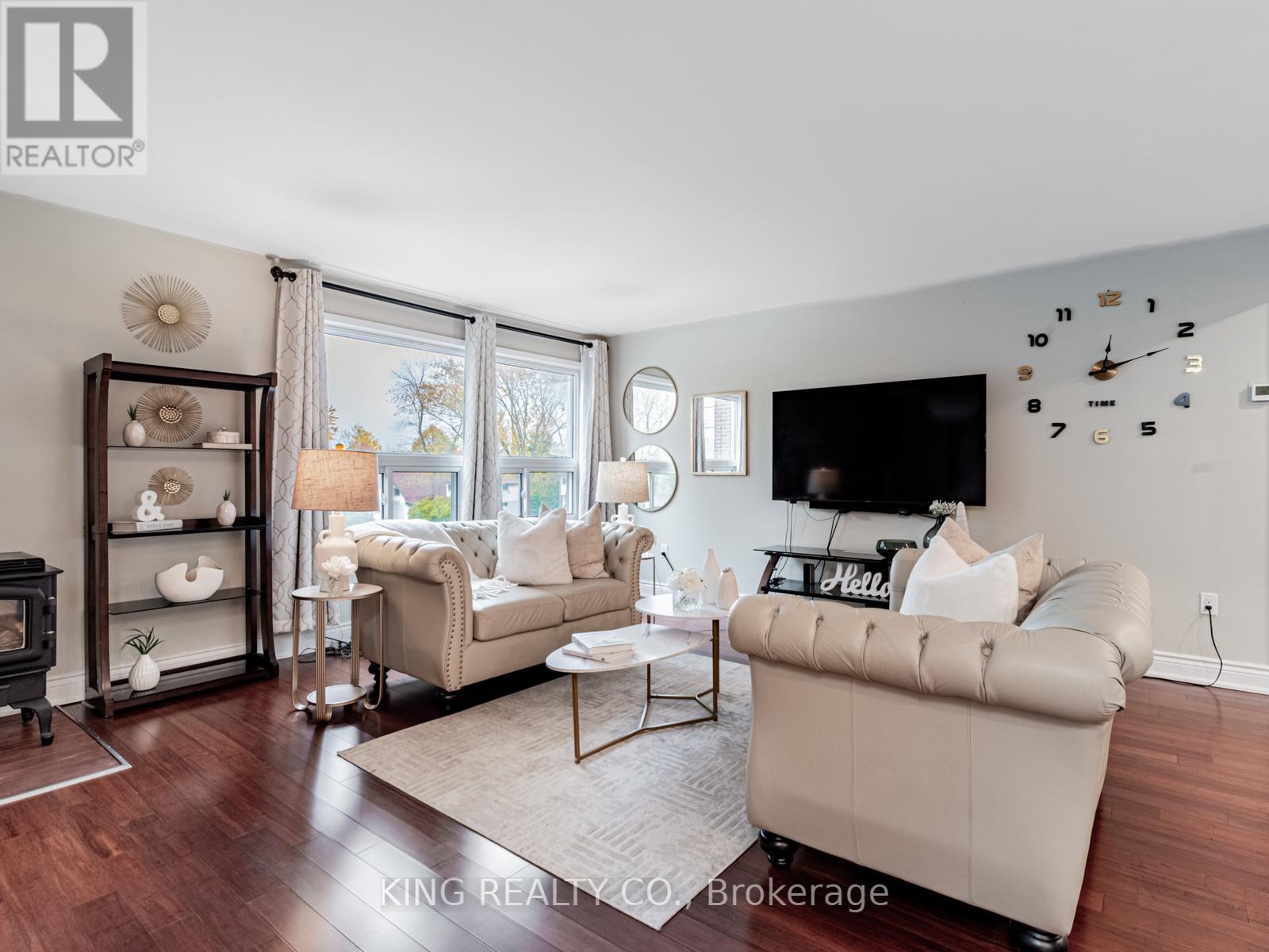 2 - 909 King Street W, Oshawa, Ontario  L1J 2L4 - Photo 3 - E12557116