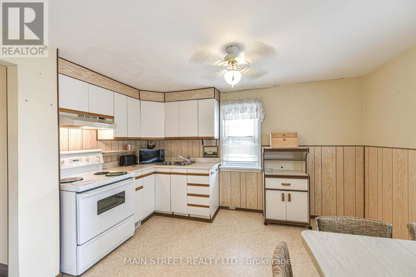 2263 Hwy 12 Highway, Ramara, Ontario  L0K 1B0 - Photo 10 - S12555492