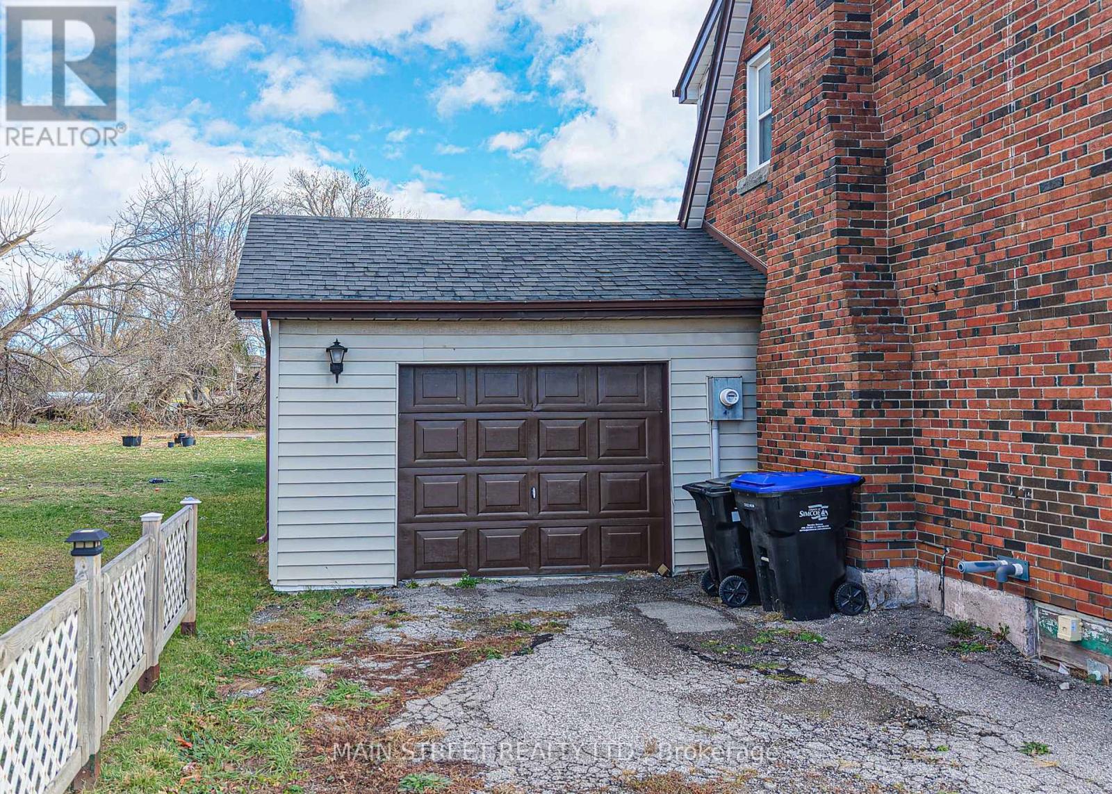 2263 Hwy 12 Highway, Ramara, Ontario  L0K 1B0 - Photo 18 - S12555492