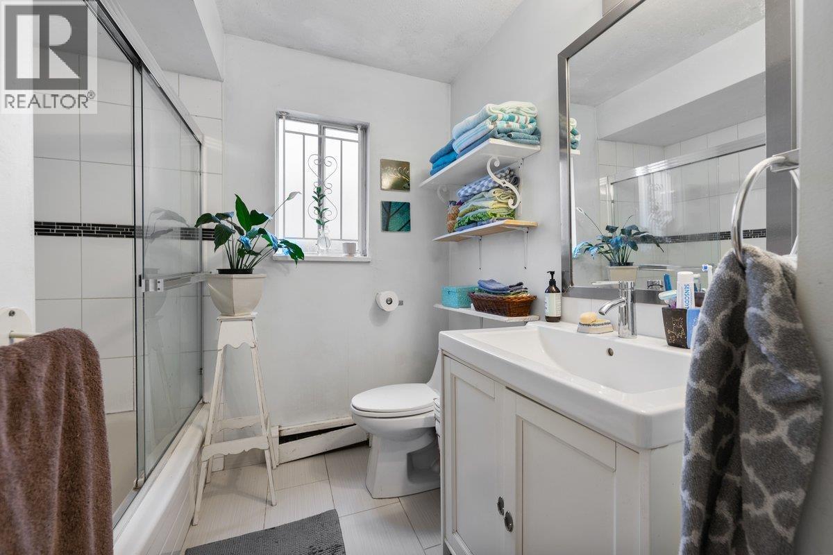 2663 E 41st Avenue, Vancouver, British Columbia  V5R 2W6 - Photo 15 - R3068247