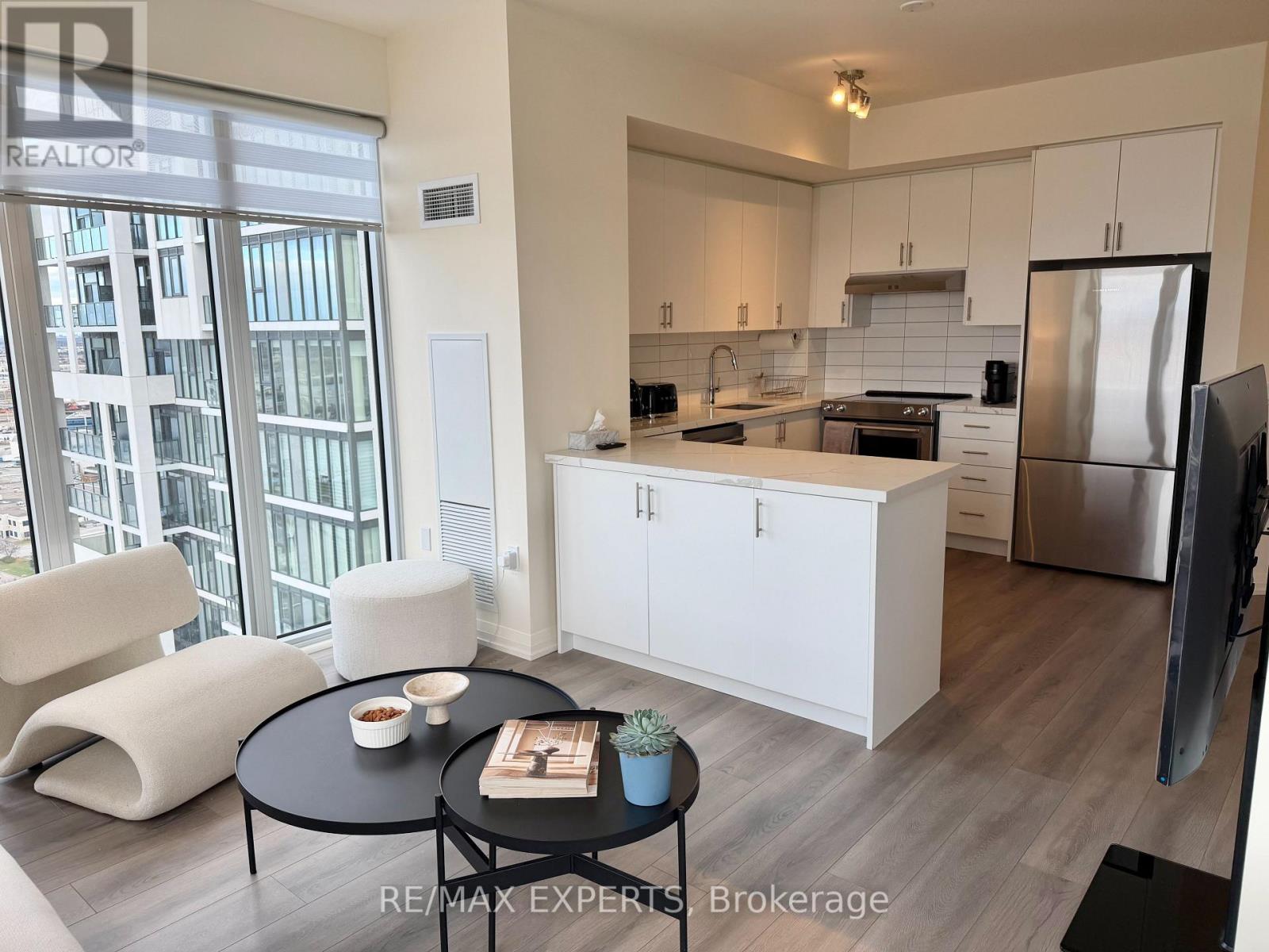 2424 - 9000 Jane Street, Vaughan, Ontario  L4K 0M6 - Photo 6 - N12557122