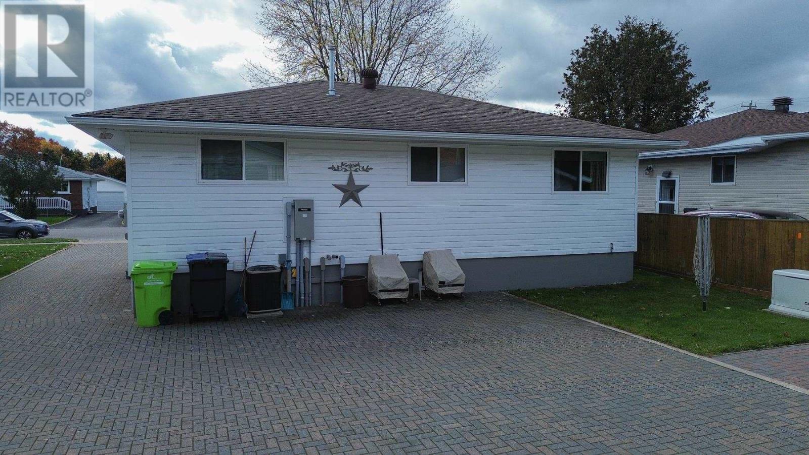 38 South Market St, Sault Ste Marie, Ontario  P6A 5G4 - Photo 8 - SM253057