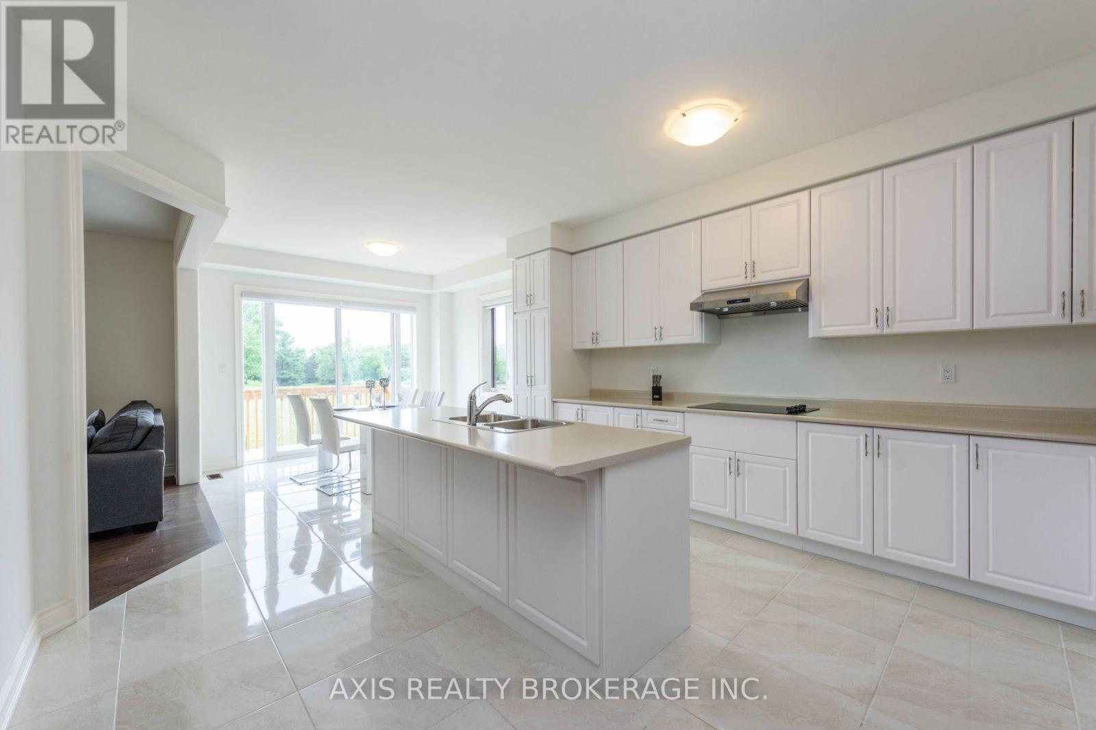 4015 Eternity Way, Oakville, Ontario  L6H 7B6 - Photo 14 - W12557108