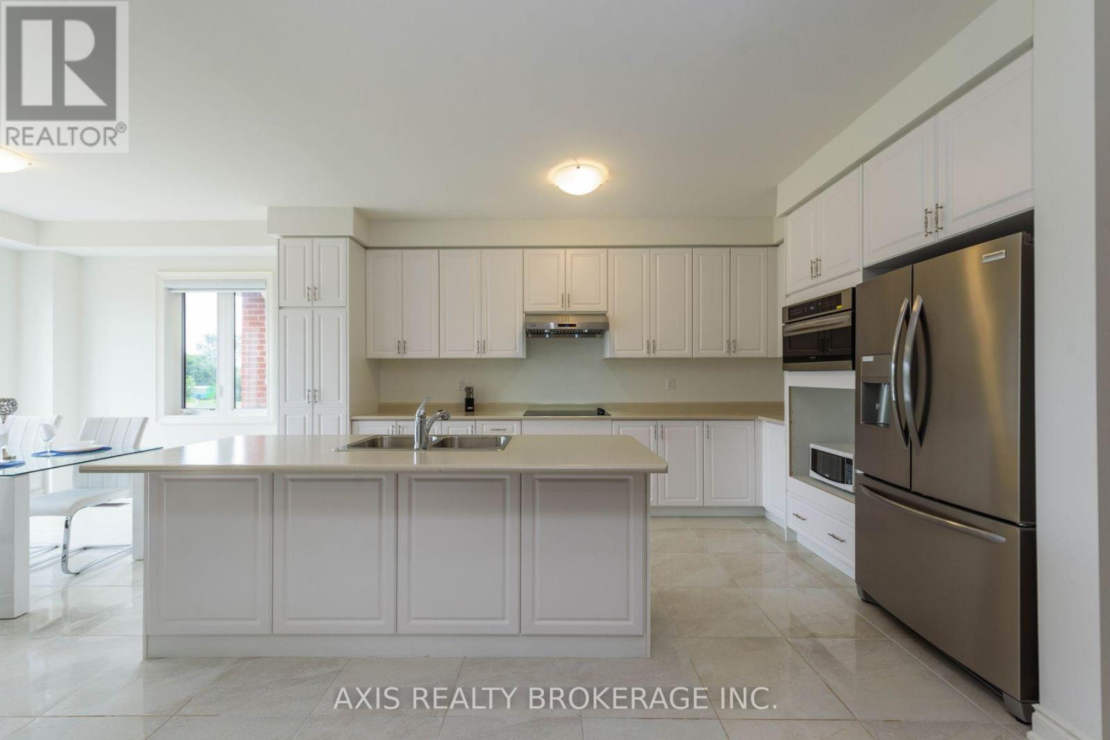 4015 Eternity Way, Oakville, Ontario  L6H 7B6 - Photo 15 - W12557108