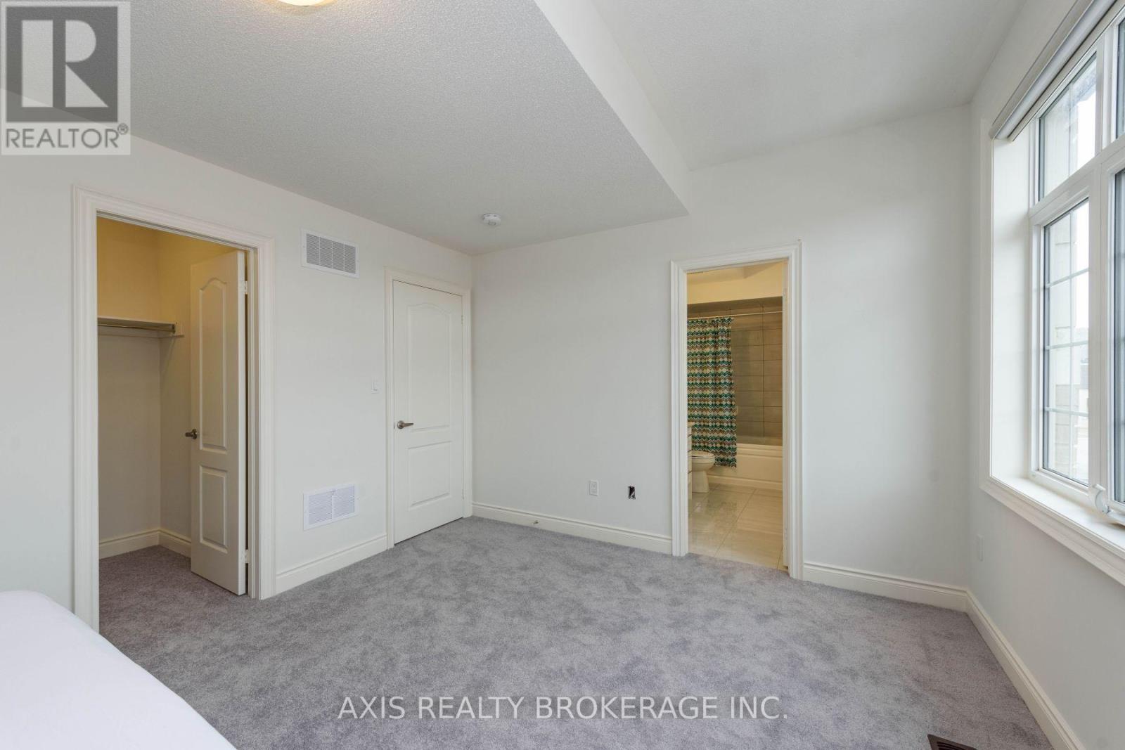 4015 Eternity Way, Oakville, Ontario  L6H 7B6 - Photo 32 - W12557108