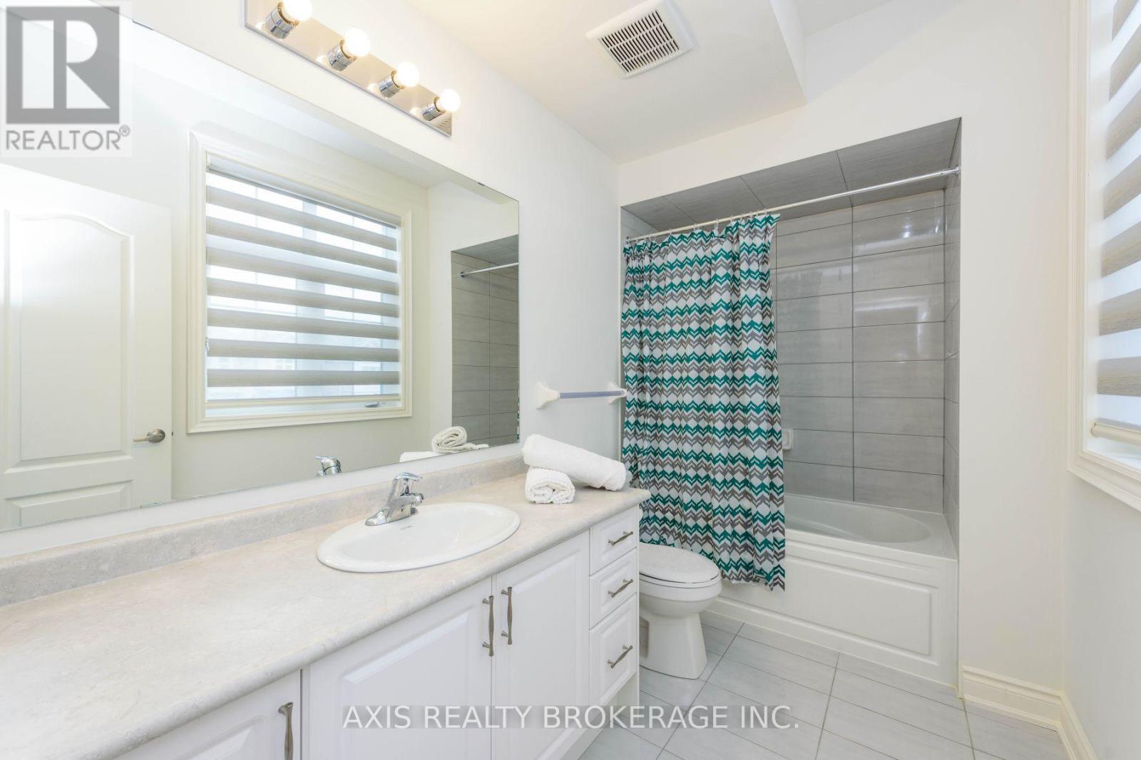 4015 Eternity Way, Oakville, Ontario  L6H 7B6 - Photo 33 - W12557108