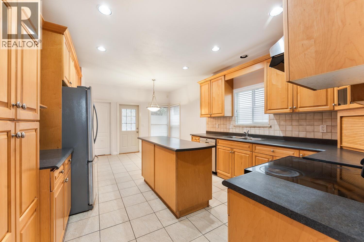 7573 17th Avenue, Burnaby, British Columbia  V3N 1L6 - Photo 7 - R3068121