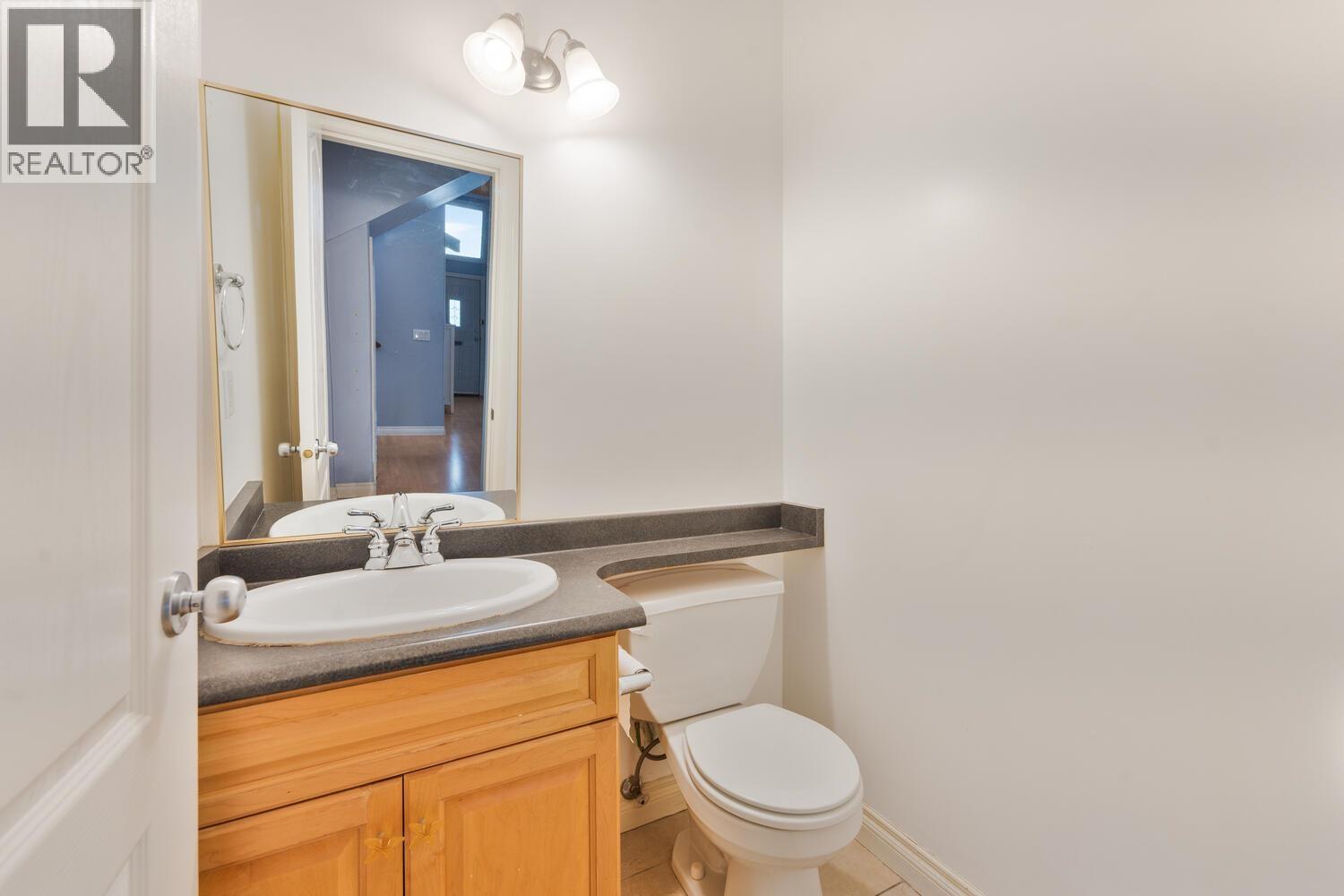 7573 17th Avenue, Burnaby, British Columbia  V3N 1L6 - Photo 9 - R3068121