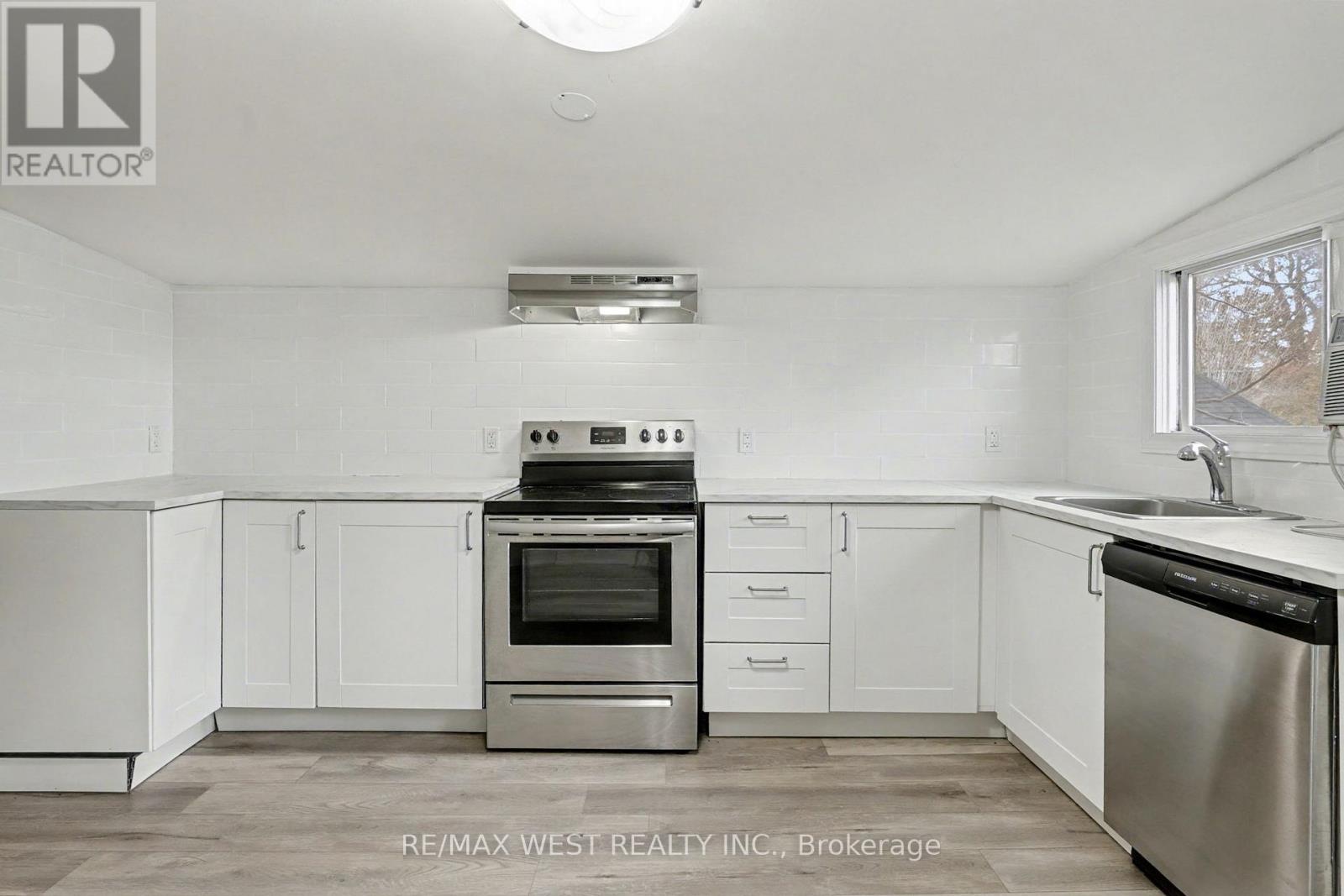 287 Hunter Street E, Hamilton, Ontario  L8N 1N5 - Photo 8 - X12557112