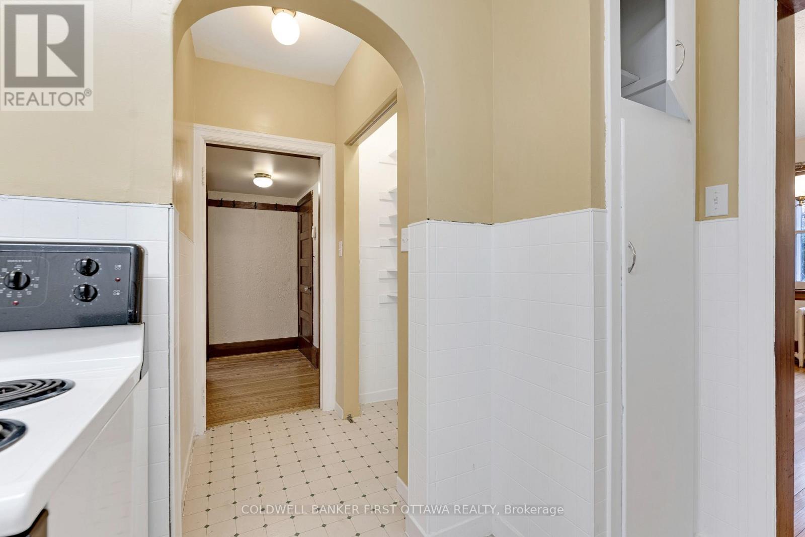 2 Gladstone Avenue, Smiths Falls, Ontario K7A 1R3 - Photo 19 - X12557184