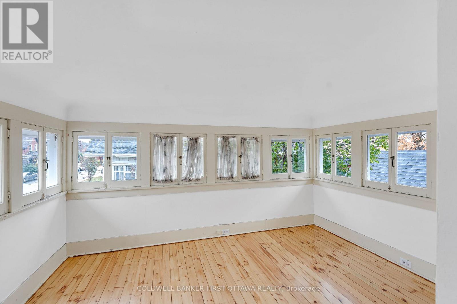 2 Gladstone Avenue, Smiths Falls, Ontario K7A 1R3 - Photo 36 - X12557184